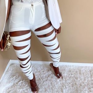 Cutting Up Pants! Super Cute & Chic! Stretch!